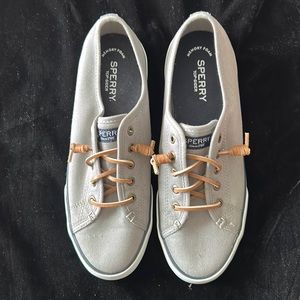 Sperry Pier View Sneaker Gray New size 9